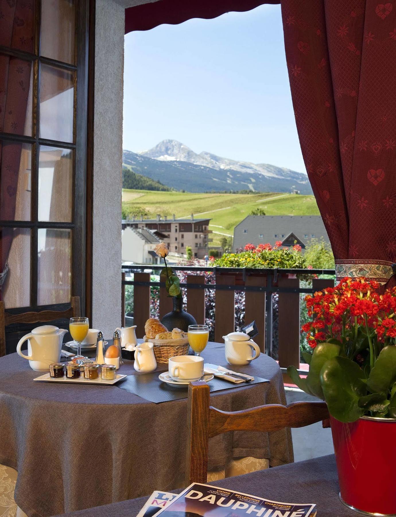 Hotel Christiania Villard-de-Lans Eksteriør bilde